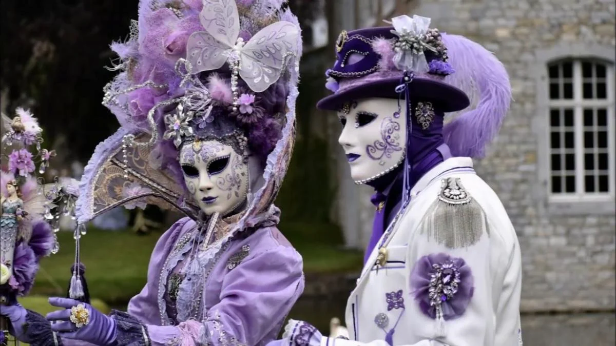 Le Château de Spontin et les Costumés vénitiens aux Jardins d'Annevoie