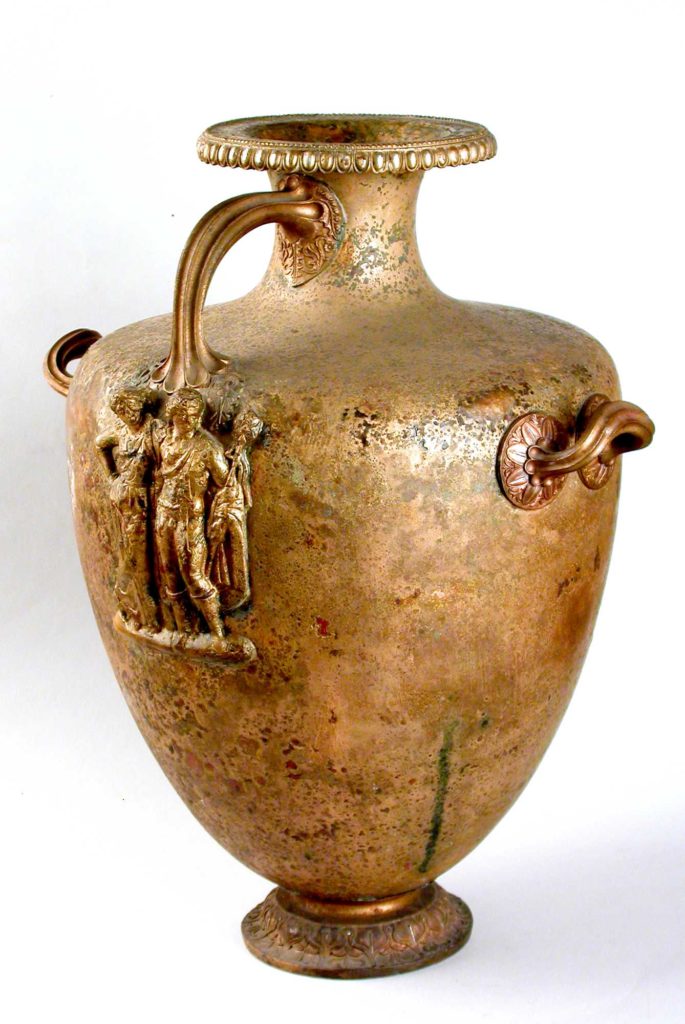 Funerary-urn-Hydria-–-Kalpis-type-350-–-275-BC-